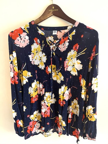 Old Navy Damen Top schwarz Blumen Boho V-Ausschnitt Quasten Plissee Tunika Gr. Large