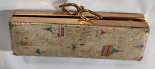 Vintage Glasses Case: 1960's Ladies Eye Glasses Case with Kiss Clasp
