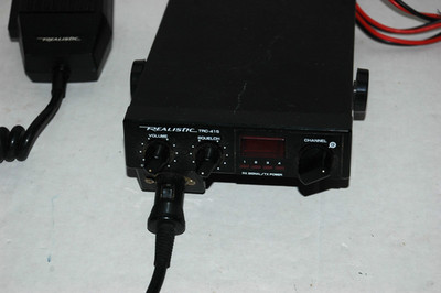 Radio Shack TRC-415 CB Black Face With Mic  (UD3)