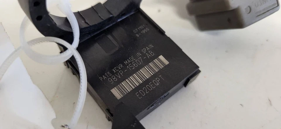 Cerradura de encendido gasolina Ford Mondeo Mk III 2002 98VP15607AB BTV77159 - Imagen 3 de 4