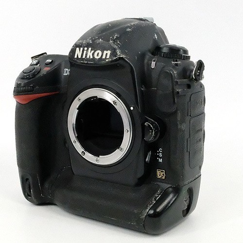 Corpo fotocamera Nikon D3 DSLR FX full frame 12,1 MP testato usato