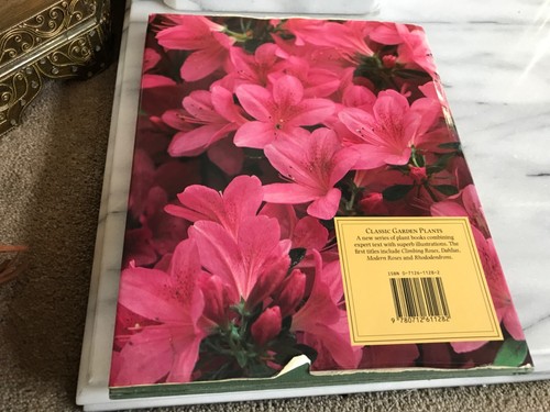 Azaleas Gardening Book Hardcover By Christopher Fairweather - 第 2/8 張圖片