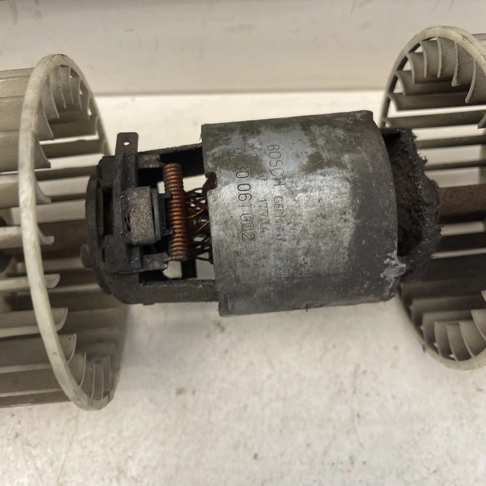 Innenraumgebläse MERCEDES-BENZ SL (R107) 280 SL  Gebläsemotor 0130061002 BOSCH - Bild 2 von 4