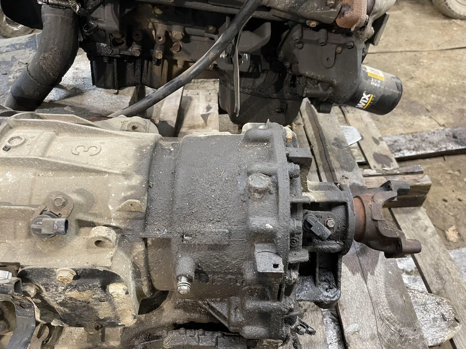 2003 Chevrolet Silverado 6.6L A/T 4x2 Transmission Assembly Oem Tested . Foto 2 de 4
