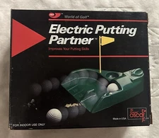 Vintage World Of Golf Electric Putting Partner W/ Ball Return Putting Aid Workin