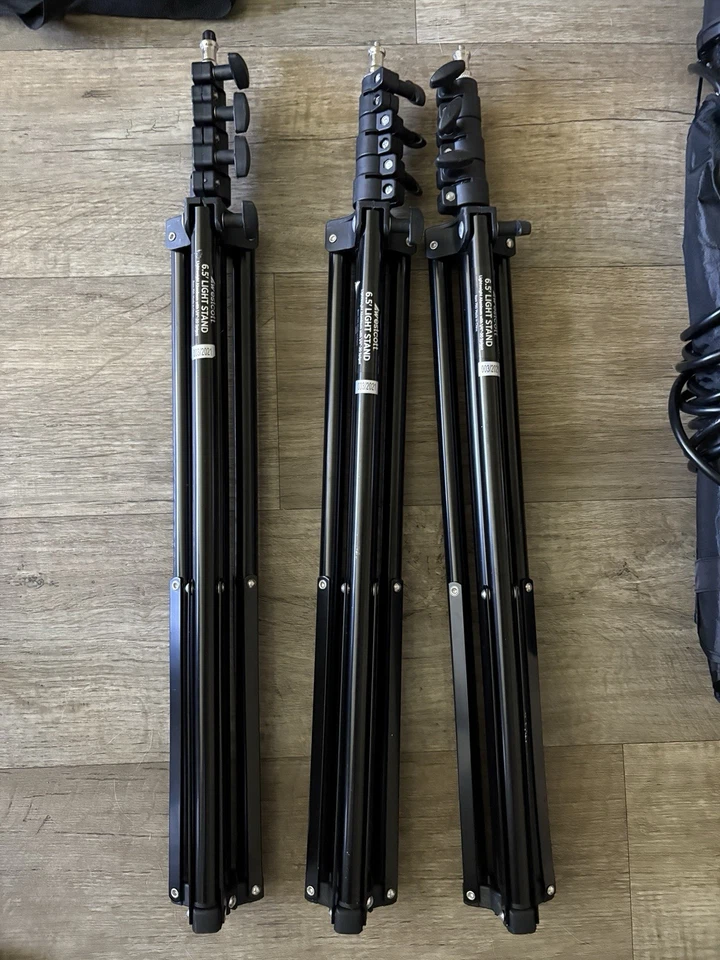 Kit de luces Westcott Softbox de 3 piezas con soporte y estuche de transporte Foto 4 de 4