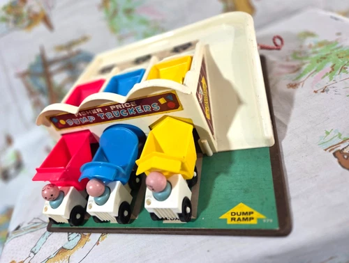 Fisher Price Dump Truckers #979 Vintage Play Set  People/boulders