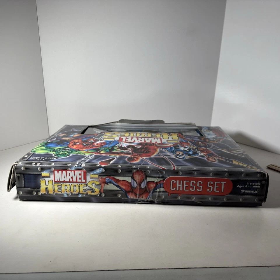 Marvel Heroes Vintage 2003 Chess Set Pressman Complete Themed Figures Board Box - Image 4 of 4