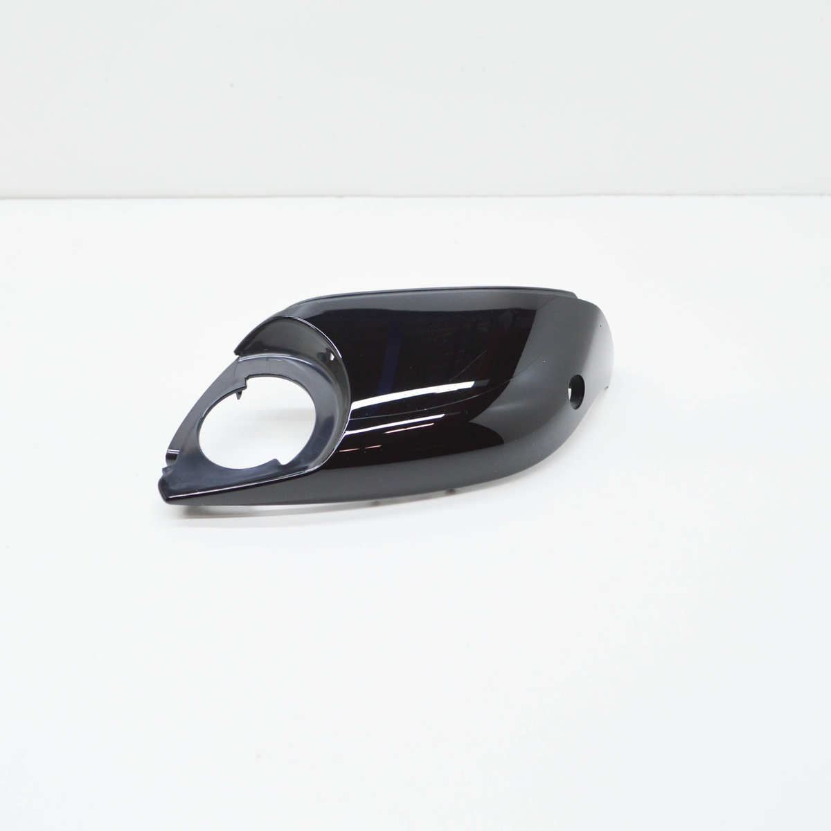 NEW BMW 3 G20 RIGHT MIRROR LOWER HOUSING SECTION 7498212