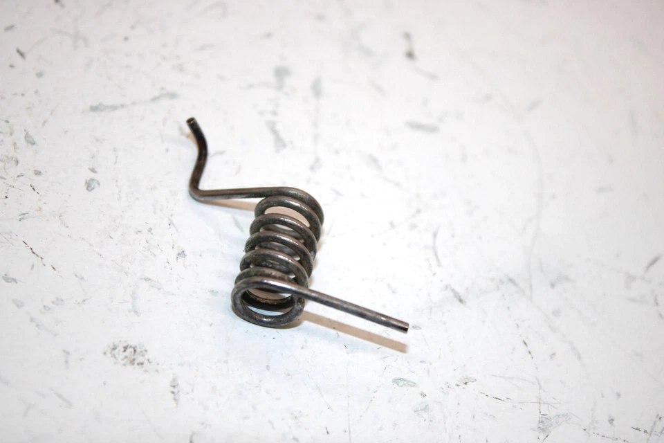87 Kawasaki Bayou 185 Klf185a Oem Seat Hook Spring 92081-1767 AK13 - Image 4 of 4