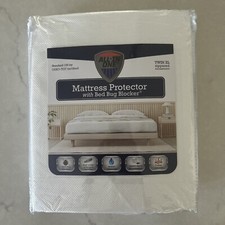 Mattress Protector w/ Bed bug Blocker