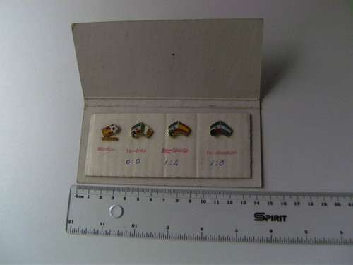 Espana 82 FIFA World cup 82-Fifth Group: Yug, Espana,Honduras,Ireland-4 badges - Picture 7 of 12