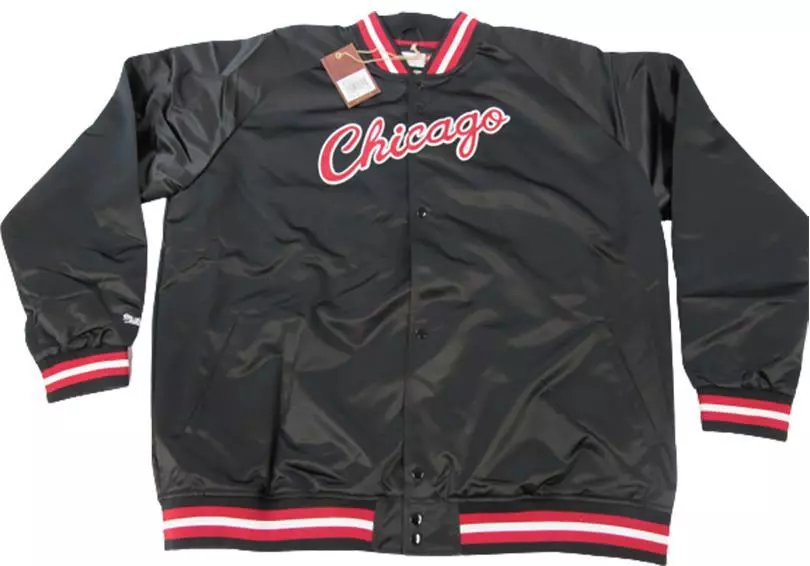 Mitchell & Ness Chicago Bulls Lightweight Satin Jacket (black)