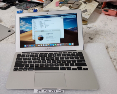 Apple MacBook Air 11inch Early2015 Core i5 1.6Ghz/メモリ4GB A1465