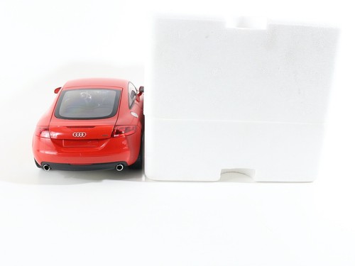 2006 Audi TT Roadster Red Minichamps 1:18 Model Car 100 015021 RARE - Picture 7 of 7