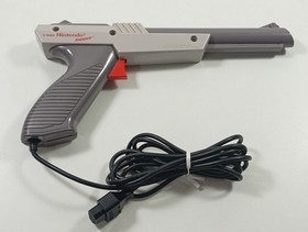 CONSOLE NINTENDO ENTERTAIMENT SYSTEM (NES) DELUXE SET PAL-FRA (COMPLETE - BOX DA