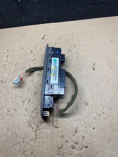 2002 - 2005 GMC Envoy Master Power Door Lock Window Switch N0745 DG - Picture 3 of 8