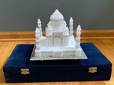 Taj Mahal White Soapstone Statue Mosque Temple India Souvenir 9" Blue Velvet Box