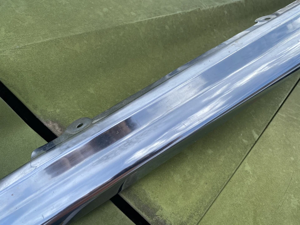 1954 克莱斯勒纽约客上烧烤吧不锈钢装饰成型 — 第 3/4 张图片