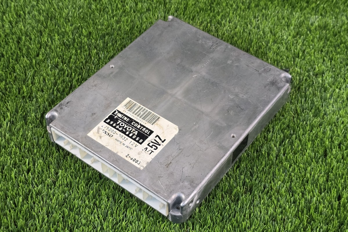 TOYOTA Land cruiser Prado 5VZ A/T 89666-60050 engine control ecu