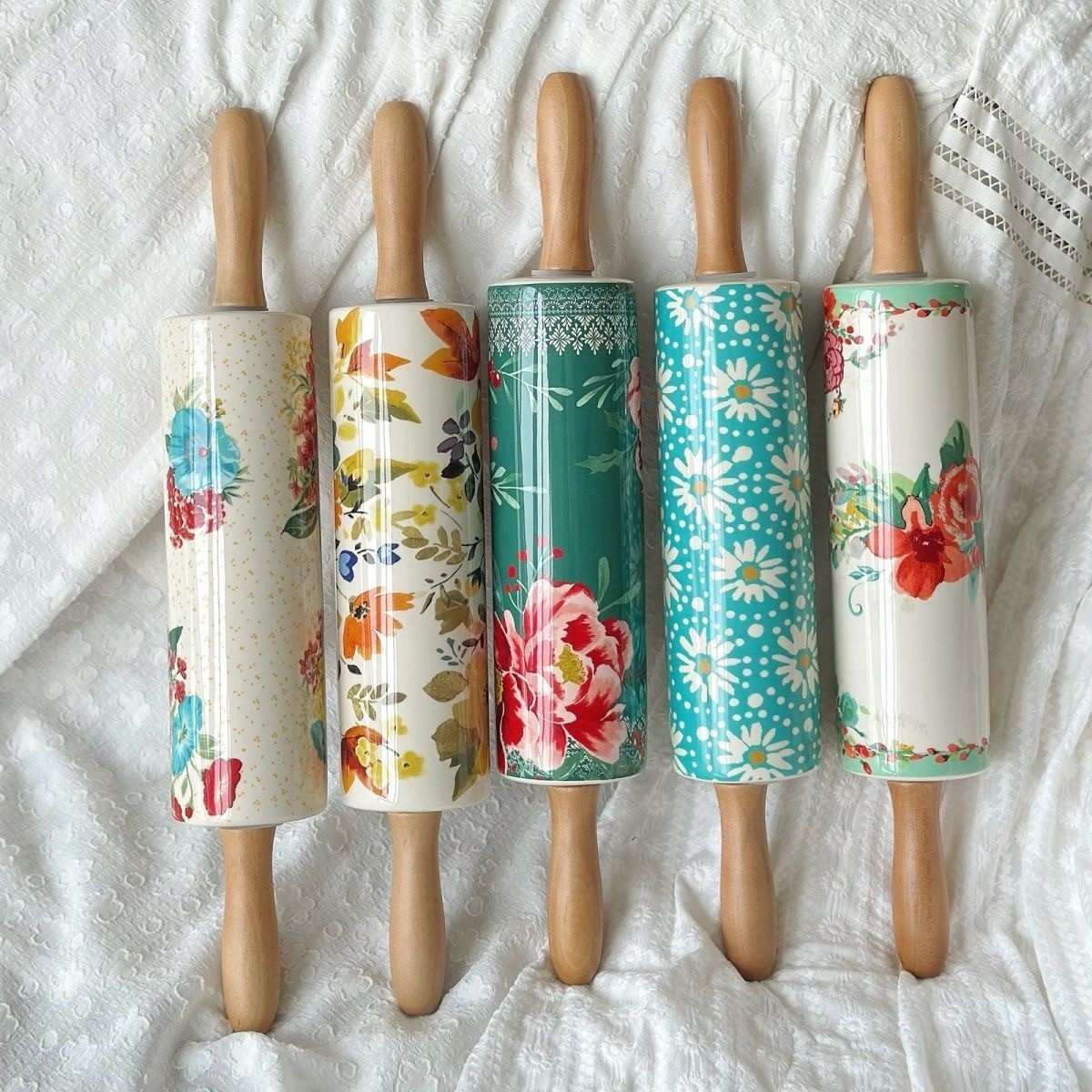 Pioneer Woman Ceramic rolling pin vintage floral pattern