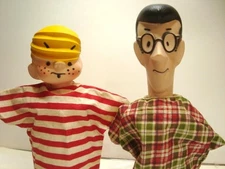 Vintage Dennis the Menace and his dad Henry / 2 hand puppet-cartoon characters
