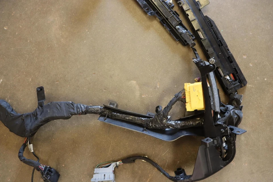 2017 CHEVY SILVERADO 1500 CABINE DUPLA LT CORPO CHICOTE DE FIOS PRINCIPAL FABRICANTE DE EQUIPAMENTO ORIGINAL - Imagem 2 de 4