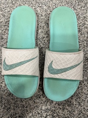 Nike Benassi Solarsoft Women's Size 7 Slides Sandals Artisan Teal