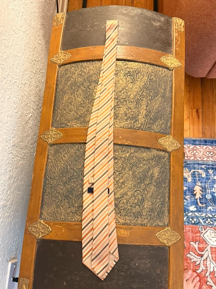 Corbata de cuello ML Material London 100 % seda, 58” bronce, dorado, marrón. Foto 3 de 4