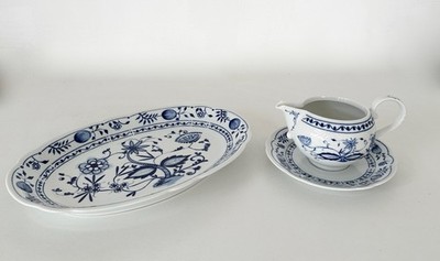 Kahla DDR Vintage Servierplatte und Sauciere mit Untertasse Zwiebelmuster