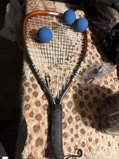 One Racquet Set With 3 Balls And Protective Glasses