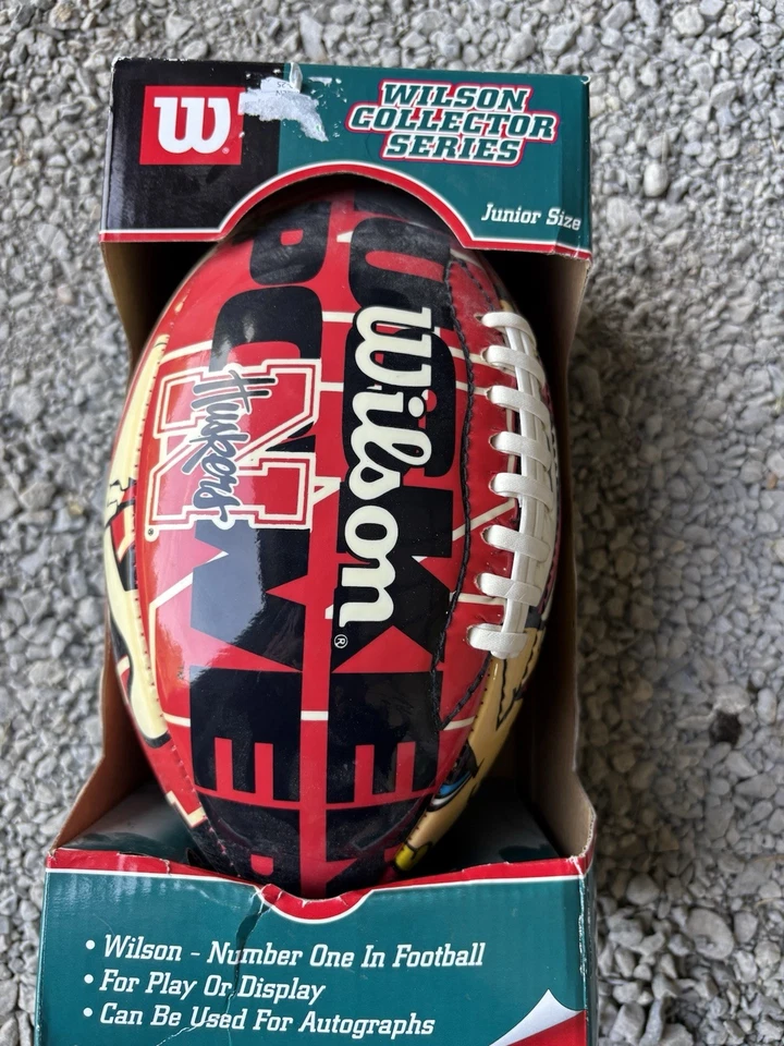 Futebol americano Nebraska Cornhusker, Wilson novo na caixa - Imagem 2 de 4