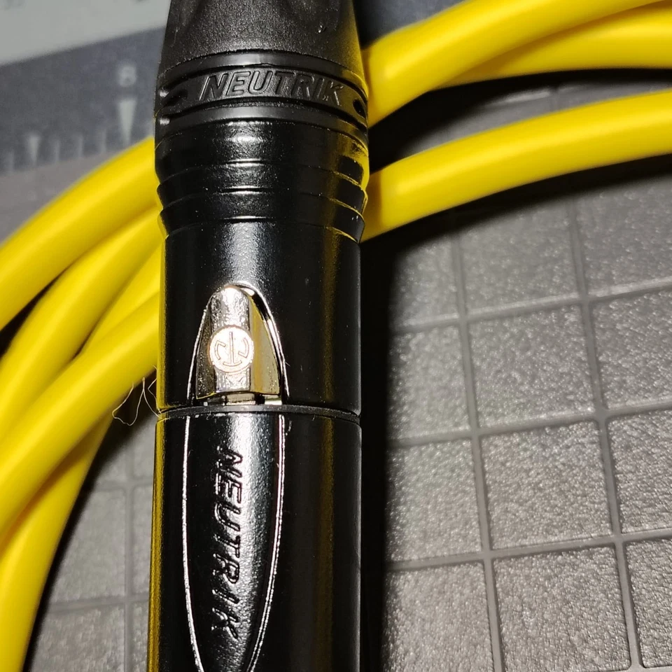 Mogami Professional Studio Microphone Cable - Image 4 of 4