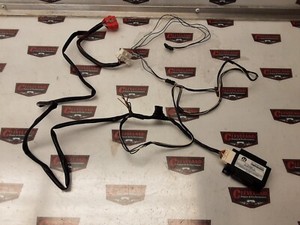 2013-2016 Dodge Chrysler Jeep OEM Electronic Vehicle Tracking System 82212457