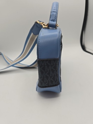 Bolso Bandolera Michael Kors Mediano Viaje Monograma Asa Superior Cámara - Imagen 6 de 9