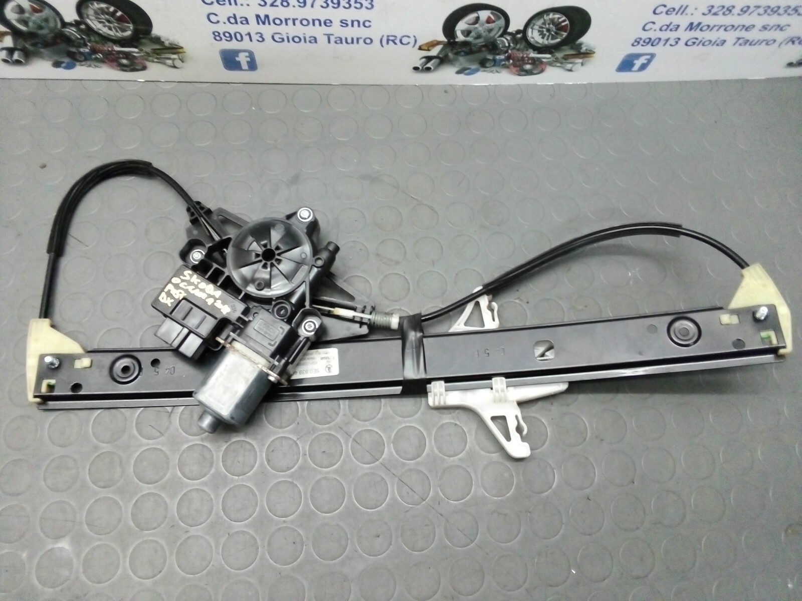Alzavetro elettrico posteriore sinistro Nissan Qashqai 1.6 Dci 2010-2013
