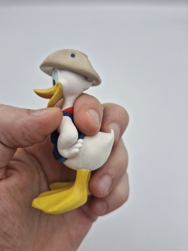 Disney Donald Duck Safari Expedition Animal Kingdom Explorer 3 1/2" Figure - Picture 8 of 13