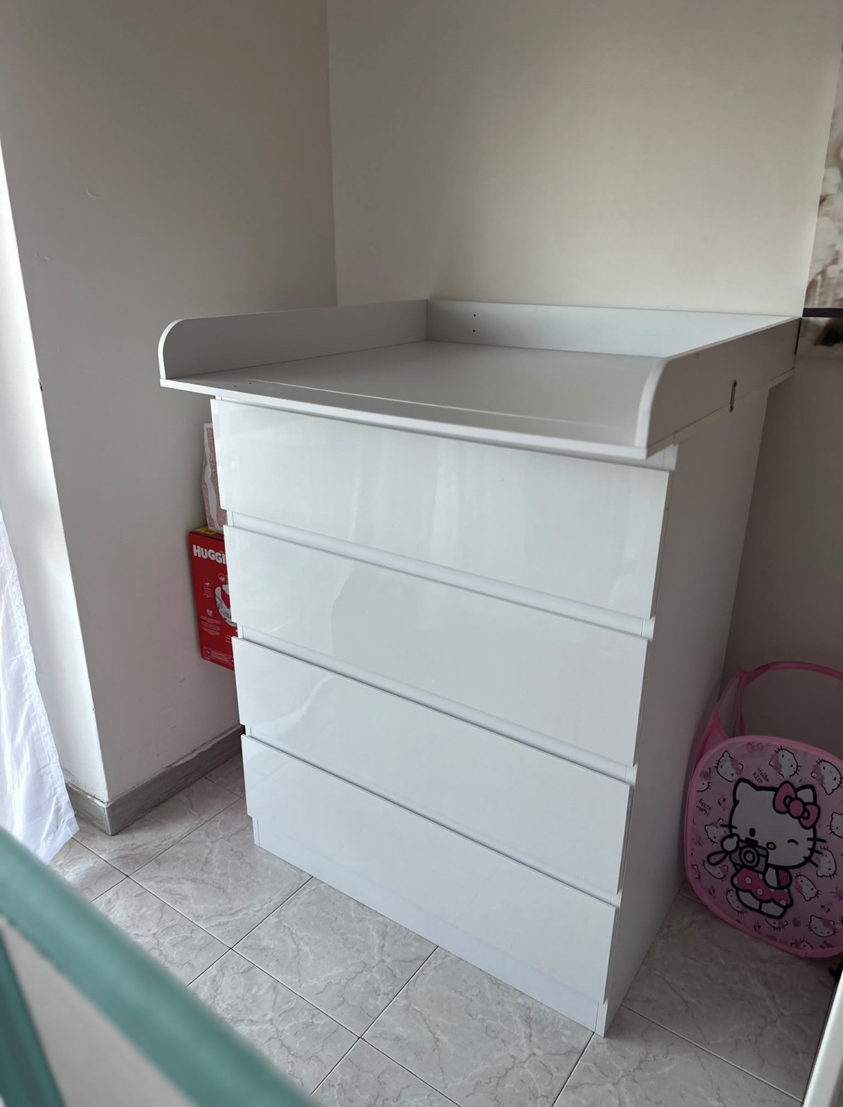 Cassettiera fasciatoio bianca per neonato