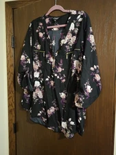 Plus Size J For Justify Black Top With Purple Flowers Size 1X