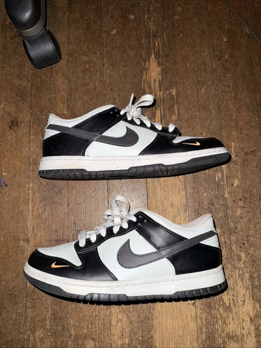 Nike Dunk Low Black Bright Mandarin GS taglia 7 usate senza scatola autentiche