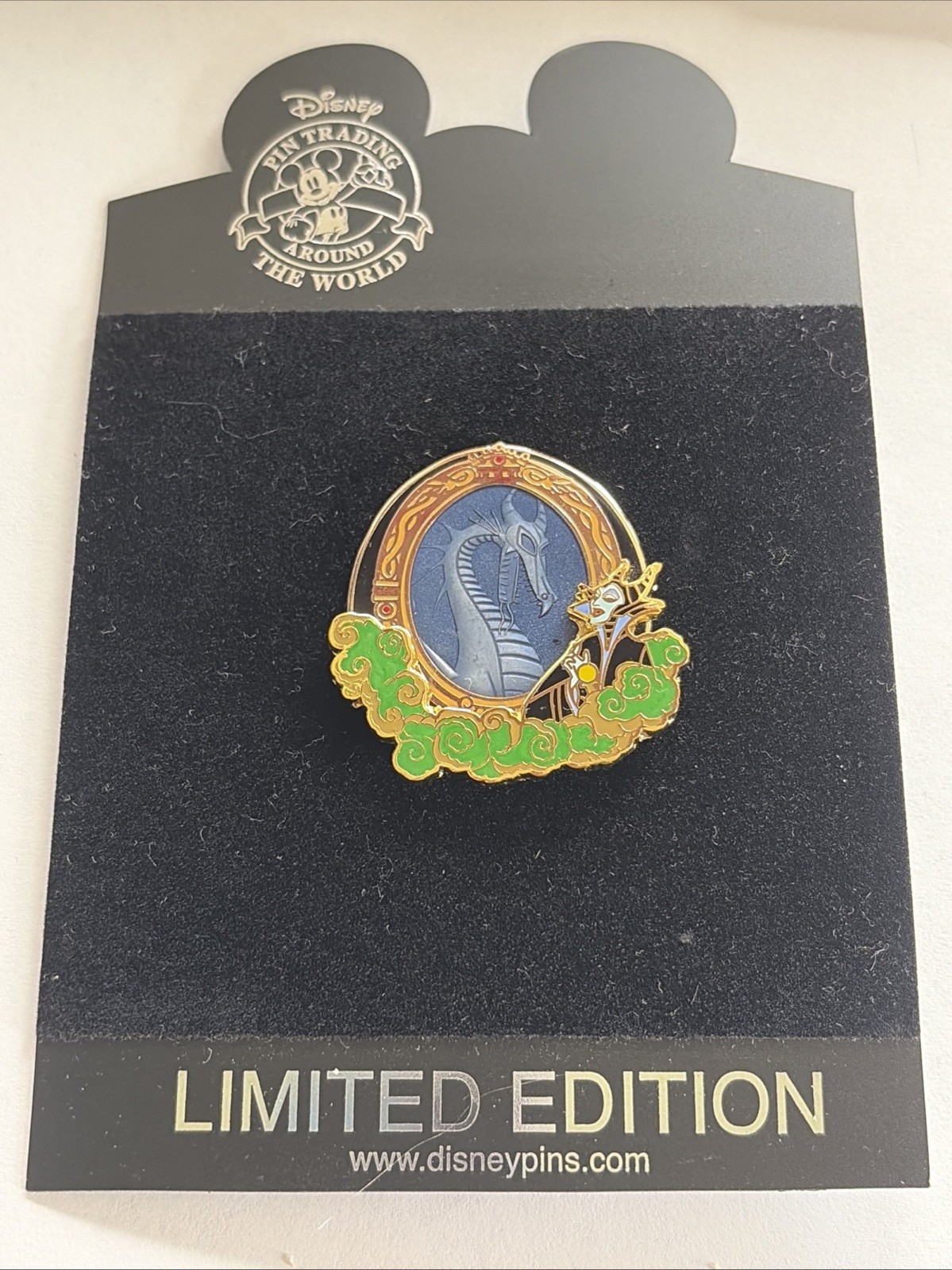 Disney Pin Trading Pin Maleficent LE250 LE 250 New On Card MINT v65