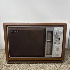 Vintage Sony AM/FM Tabletop 2 Bands Radio Woodgrain ICF-9740W Tested