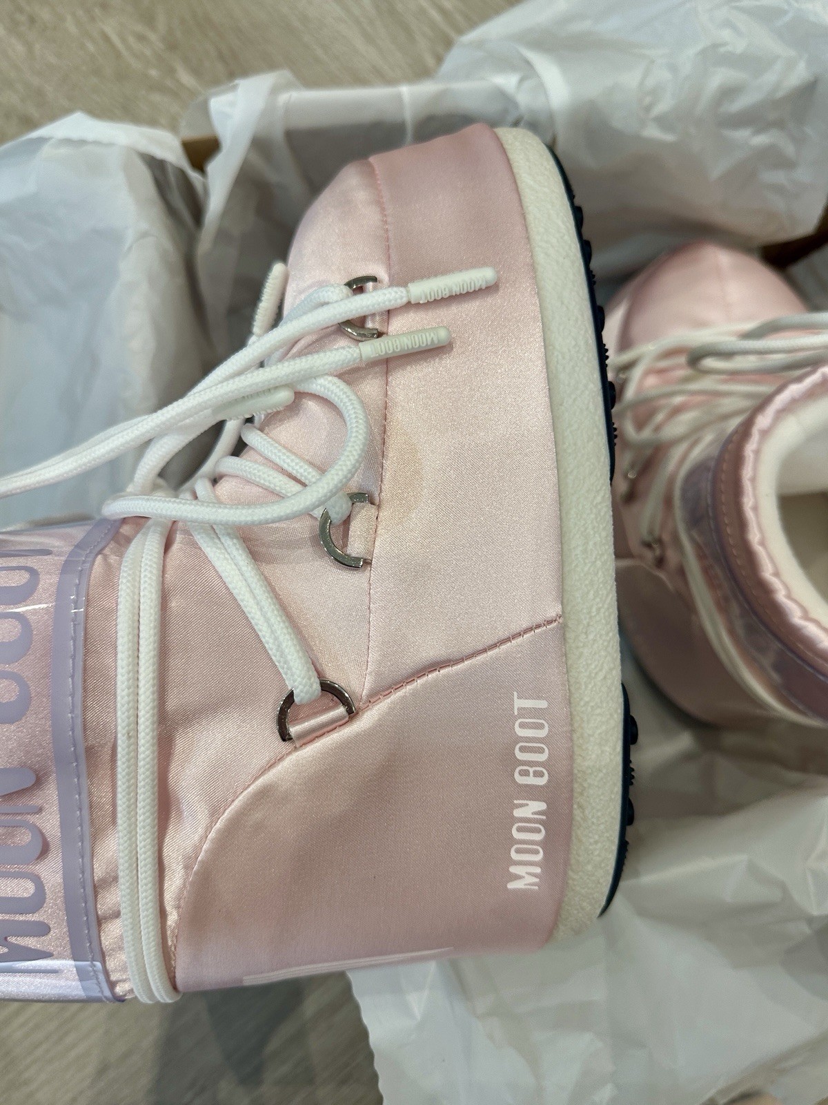 RRP £265 Moon boot icon Low Rose Pearly boots size UK 6-7.5 / 39-41 BNWT in Box image 4