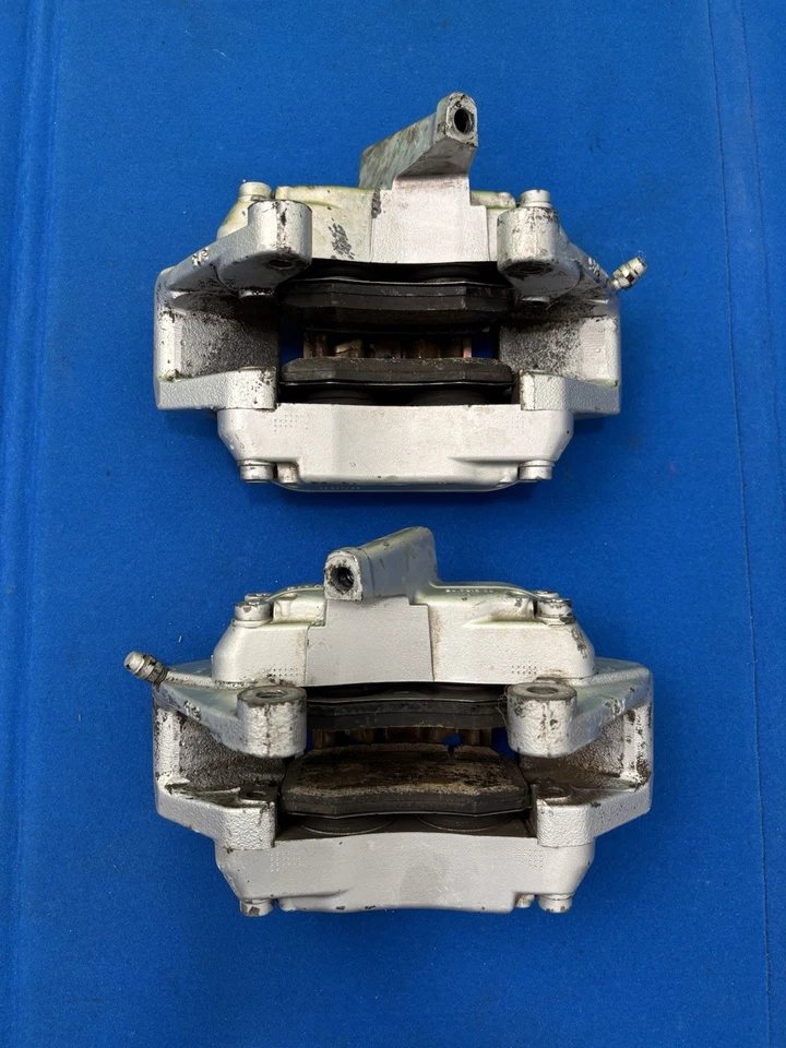 2002-2004 Mercedes-Benz W203 R170 C32 SLK32 AMG Brembo BRAKE CALIPER FRONT - Image 2 of 4