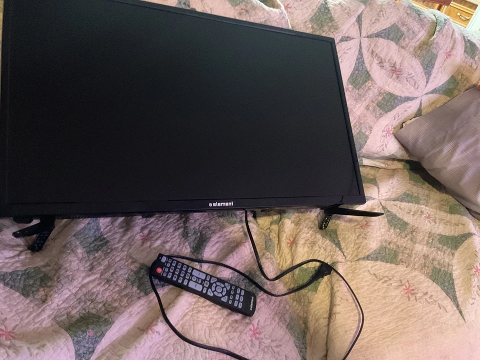 element 32" led tv / monitor elefw328 with remote good picture - Image 2 of 4