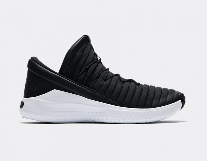 Nike air jordan volo luxe sz 9 bianco nero stile retrò 919715-010 del nuovo galles del sud Nike air jordan volo luxe sz 9 9 9 bianco nero stile retrò 919715-010 del nuovo galles del sud 4c8e1a