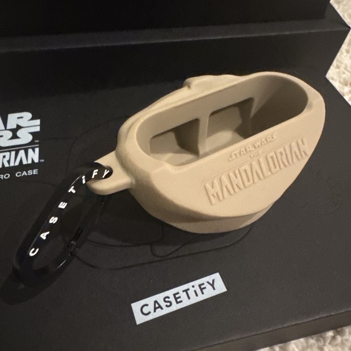 スターウォーズグローグー CASETiFY Airpods pro ケース Casetify Star Wars The Mandalorian Grogu Collectible Baby