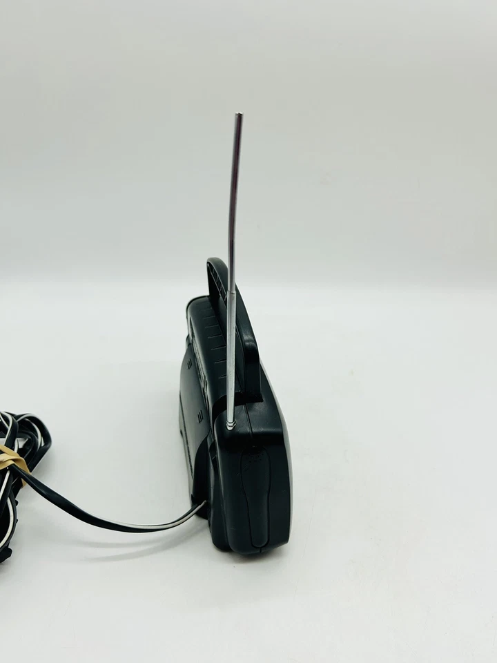 RCA RP7664A Portable 2 Band Radio Works Great w/Cord - Image 3 of 4