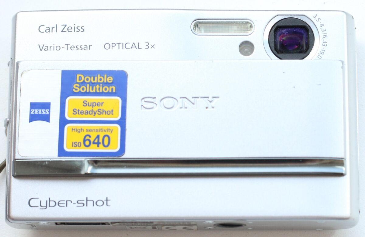 Sony Cyber-Shot Super SteadyShot DSC-T9 6 MP 3xZoom Compact Sony Cyber-Shot Super SteadyShot DSC-T9 6 MP 3xZoom Compact