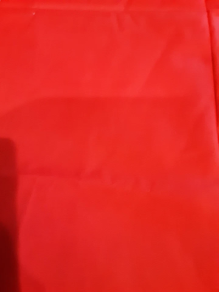 Red Fabric Solid Plain 3 Yds 35 In X 44 - Image 2 of 3